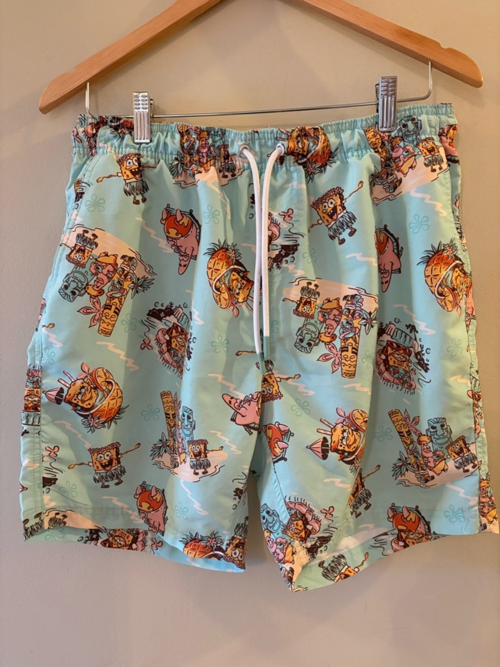 Aqua Cartoon Print Shorts, no mesh lining, Men’s Sz M.